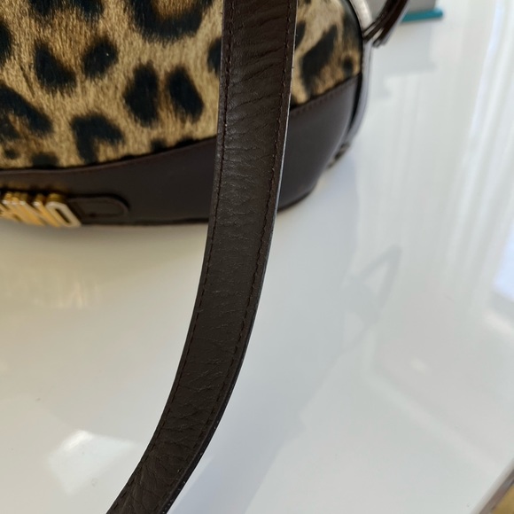 Vintage Moschino Bucket Handbag - Picture 8 of 12